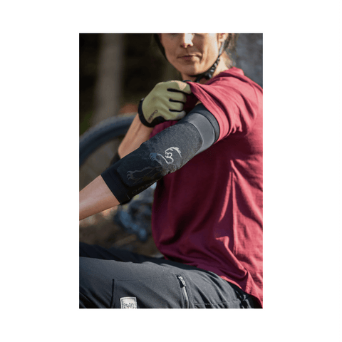 Elbow Guard Chromag Shift - Black - Genetik Sport