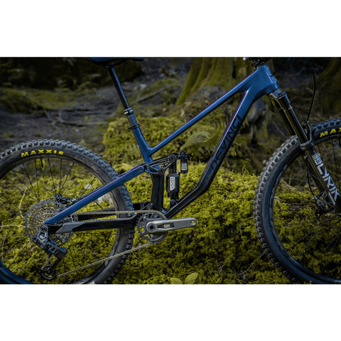Bike Devinci Troy Carbon GX AXS 12s - Incognito - Genetik Sport