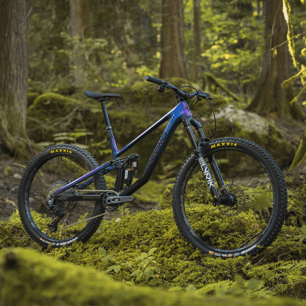 Bike Devinci Troy Carbon GX AXS 12s - Incognito - Genetik Sport