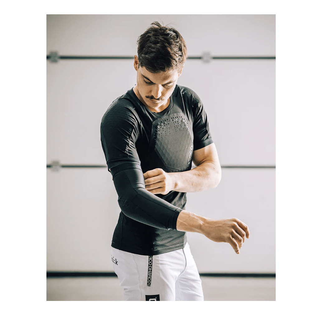 Youth Elbow Guard DHaRCO Gravity - Genetik Sport