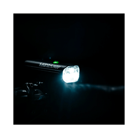 Light Lezyne Macro Drive Front 1400+ - Black - Genetik Sport